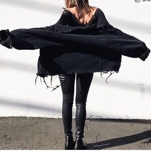 ▪️LF Carmar Oversized Distressed Denim Jacket, S